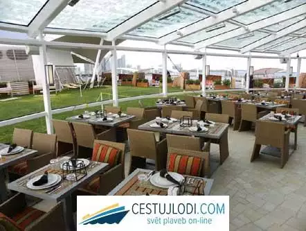 CELEBRITY REFLECTION - restaurace