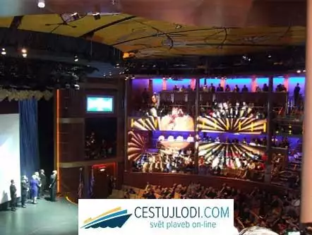 CELEBRITY SOLSTICE - divadlo