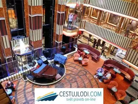 Costa Pacifica - salon výtahy