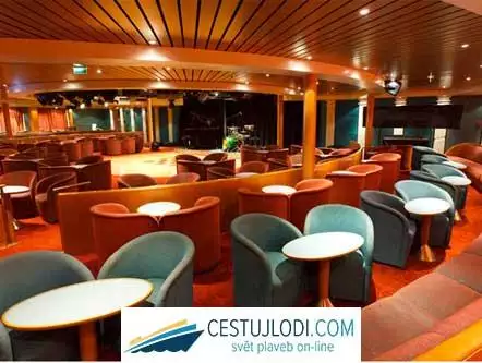 Costa Voyager - hlavní lounge