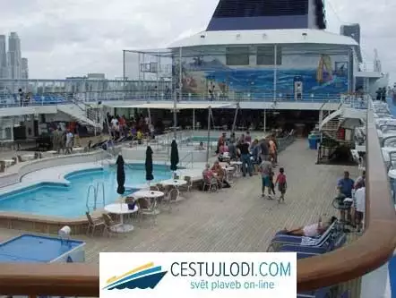 NORWEGIAN SKY - bazén