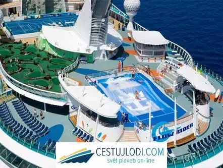 RCCL Indipendence of the seas - surfing