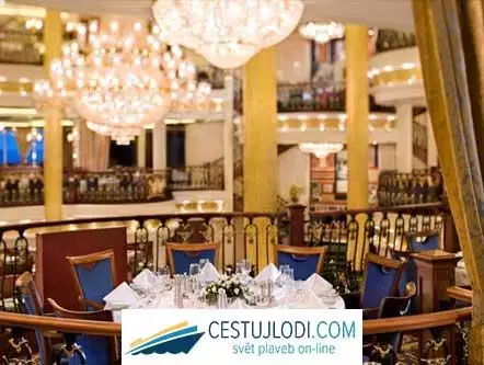 RCCL Indipendence of the seas - restaurace