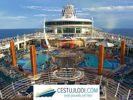 RCCL Liberty of the seas - bazén