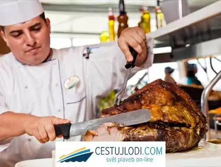 RCCL Navigator of the seas - restaurace