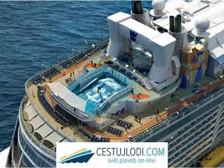 RCCL Quantum of the seas - bazén