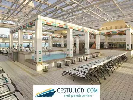 RCCL Vision of the seas - vnitřní bazén